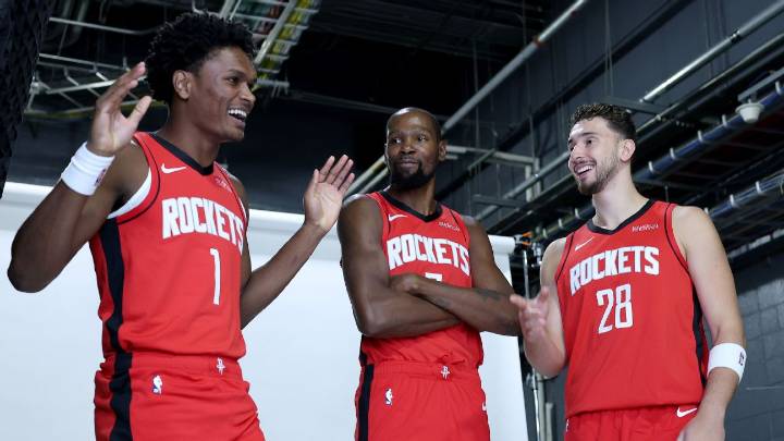 NBA teams that gained or lost the most roster value this offseason
