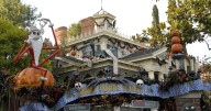 Disneyland Visitor Dies After Riding Haunted Mansion