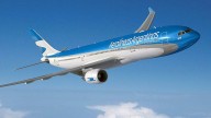 El truco para viajar en avión y dormir profundamente