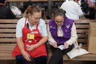 Entrega IMM tarjetas “Juntas Podemos Ahorrar”