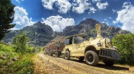 Así es el viaje en tren que recorre bosques, ibones y montañas en el Pirineo aragonés