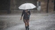 Así se preparan los que saben: el calzado impermeable que combina con todo y resiste cualquier chaparrón