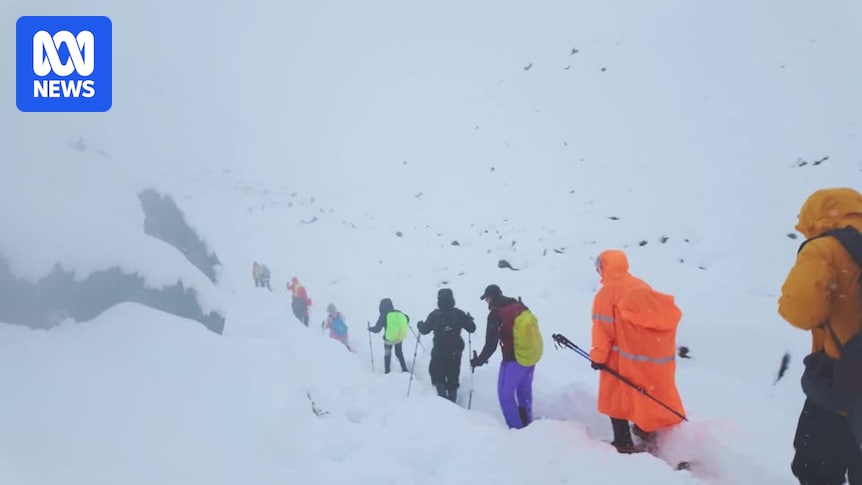 Mount Everest rescue underway after snowstorm traps hundreds of trekkers in Tibet