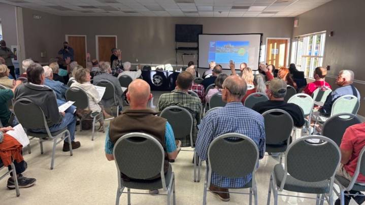 Richland County residents oppose landfill expansion plans