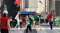 León convierte la plaza de la Catedral en un estadio de atletismo