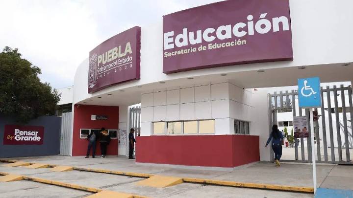 Más de 93 mil estudiantes de la Sierra Norte regresan este lunes a clases presenciales