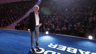 Eduardo Mendoza, premio "Princesa" de las Letras, con sus lectores en Oviedo: “No hay mejor trabajo que escribir, siempre que luego alguien lo compre, claro”