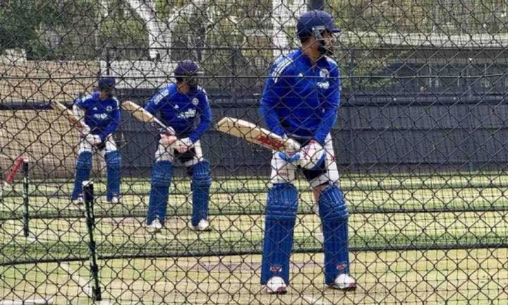 2nd ODI: Time for India to revisit playing combination as 'Ro