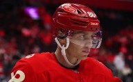 NHL News: Red Wings’ Todd McLellan provide key injury update on star forward Patrick Kane after scary collision