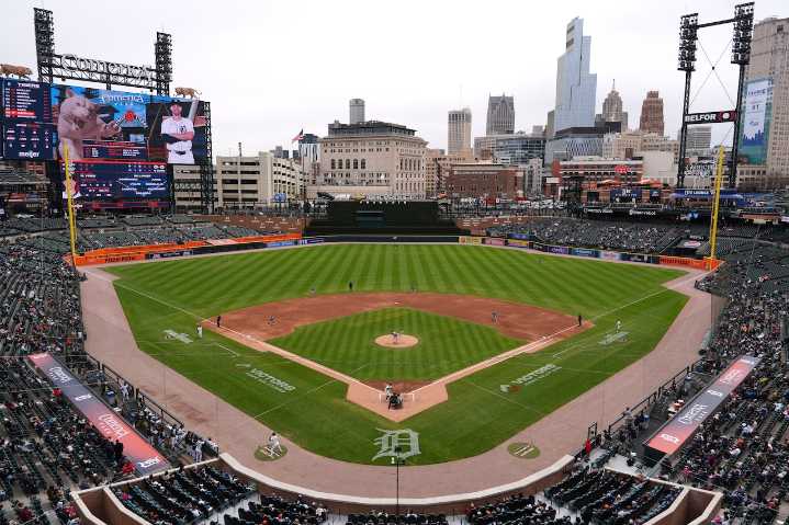Red Wings eager to take in Tigers game; some still learning baseball