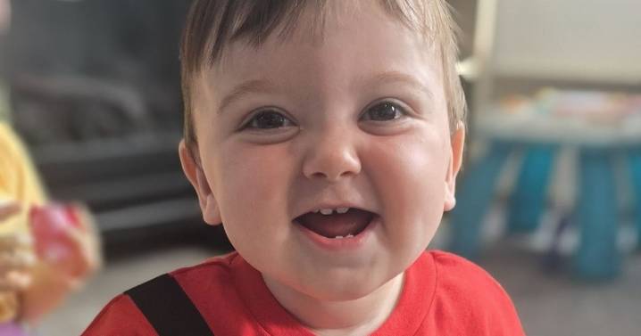 Toddler 'stopped breathing and nearly died after choking' on popular Aldi Dino Gems sweets