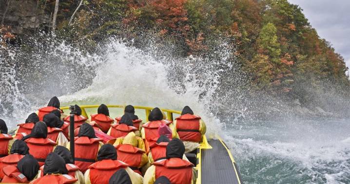 Best places to see fall colours in Niagara