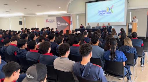 Abanderan delegación rumbo a los 30º Juegos Nacionales Lasallistas