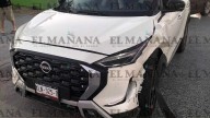 Conductor provoca choque contra lujosa camioneta en Villas de San Miguel; quedó endeudado
