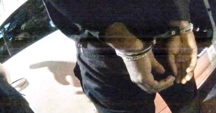 Armed police called to Nottingham as five  suspected 'laughing gas' dealers arrested