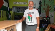 Zaragoza rechaza declarar persona 'non grata' al presidente de la Casa Palestina y guarda un improvisado minuto de silencio por las víctimas en Oriente Medio