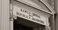El Banco Central oficializó los feriados bancarios: habrá 96 horas sin venta de dólares luego de las elecciones