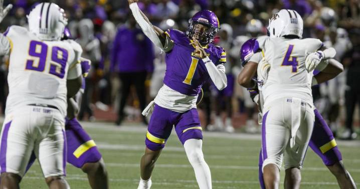 Who was the New Orleans area prep football player of the week for Week 5? Vote now