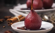 Receta de peras al malbec para el postre después de la cena