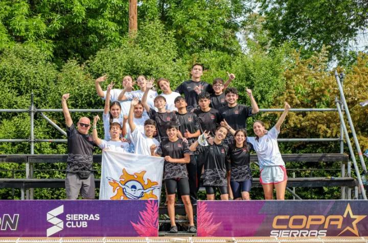 La escuela de natación Normal Manuel Belgrano se lució en San Luis