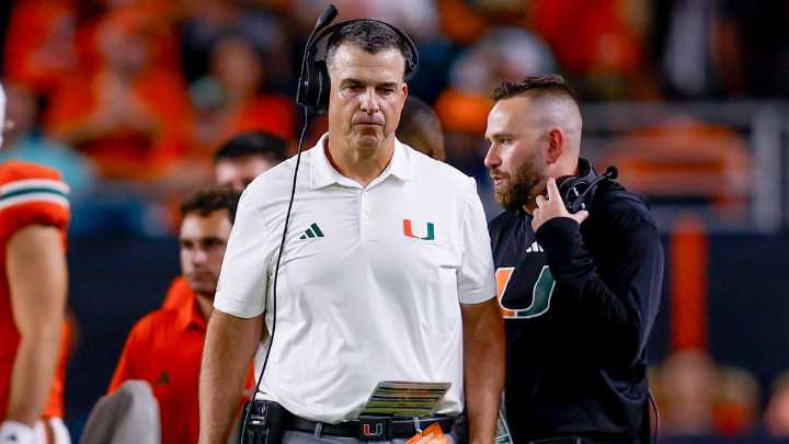 Coaches Poll top 25: Miami tumbles as Vanderbilt, Georgia Tech rise in Week 9 college football rankings