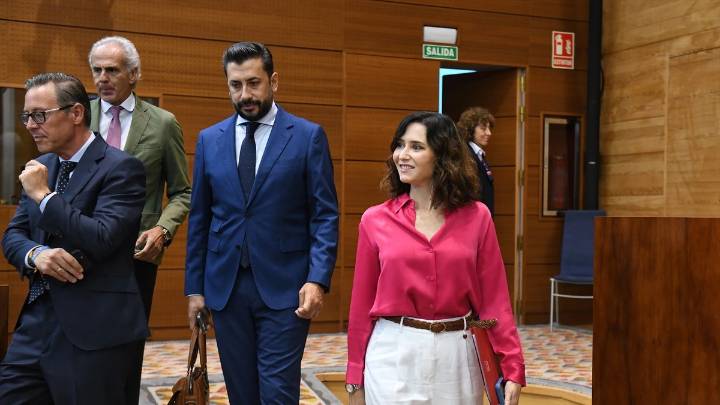 Carolina Bescansa y Víctor Guillot, a los que llaman "batucada" a la Flotilla: "Es repugnante. Esa gente me da asco"