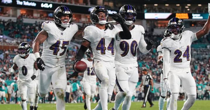 Baltimore Ravens vence con autoridad a los Miami Dolphins para sumar su tercera victoria de la campaña