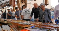 La Darrera Fira vence al mal tiempo con una jornada fiel a la tradición