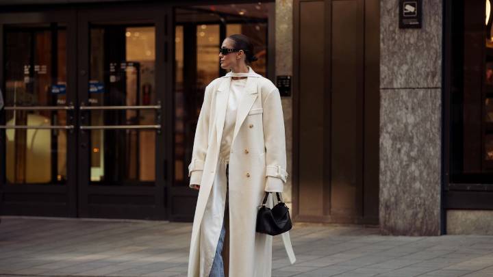 Los jeans en tendencia para noviembre 2025, según el street style