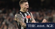 Collingwood Magpies star Jamie Elliott resists rival interest from the Gold Coast Suns to remain a Pie