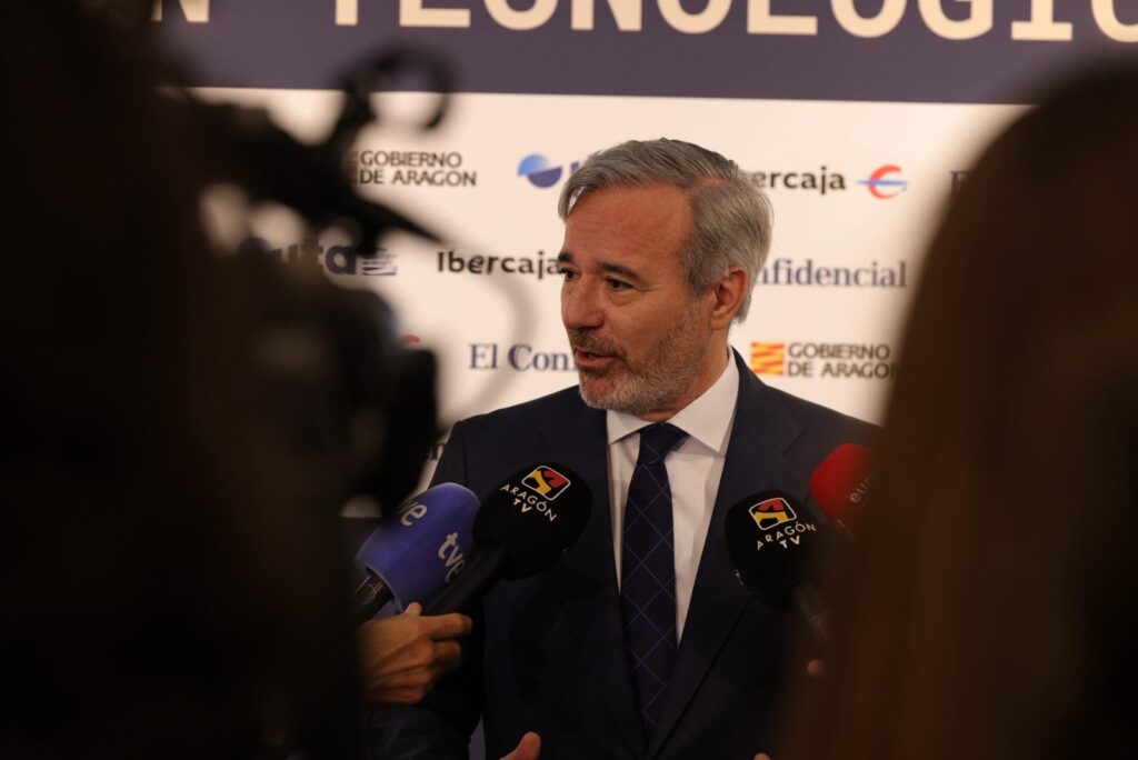 Azcón no está presionado por el adelanto electoral en Extremadura