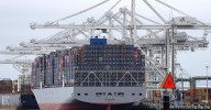 Las exportaciones chinas se aceleran a pesar de los aranceles de Trump