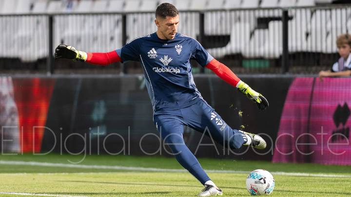 Lizoain dice atravesar el mejor momento de su carrera deportiva y es el ‘culpable’ de la escalada del Albacete