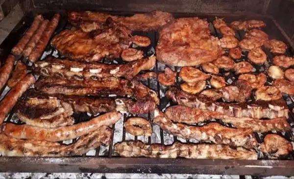 Ni bife de chorizo, ni entraña: el mejor corte de carne para la parrilla