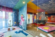 La argentina Celina Eceiza sorprende en la Bienal de Estambul con arquitecturas blandas y habitables