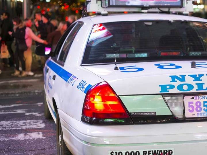Off-duty city worker arrested in Bronx on child endangerment, menacing charges