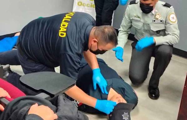 Capacitan a primeros respondientes en manejo de crisis por fentanilo