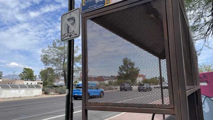 Bus stop lighting major issue for Tucson bus drivers, survey shows