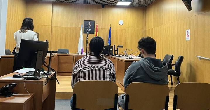 Piden dos años para una madre y su hijo por lesiones en la mano a la hija de ella en Ourense