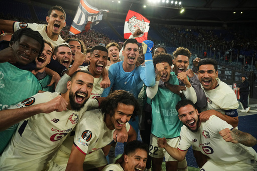 La Roma falla tres penales y pierde 1-0 ante Lille en la Liga Europa