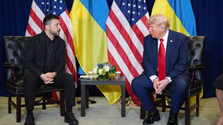 Zelensky-Trump hold talks as Russia ramps up strikes in Ukraine