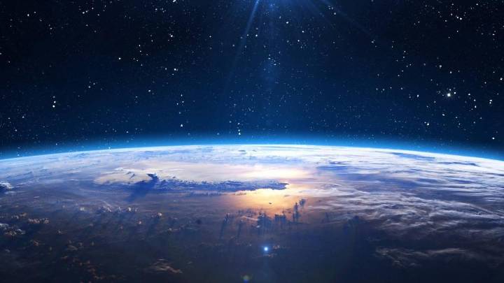 Cómo ver desde Argentina el canal que transmite 24 horas la Tierra vista desde el espacio