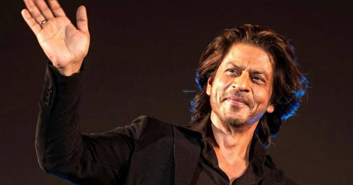 I think age suits me, sexy at sixty: Shah Rukh Khan