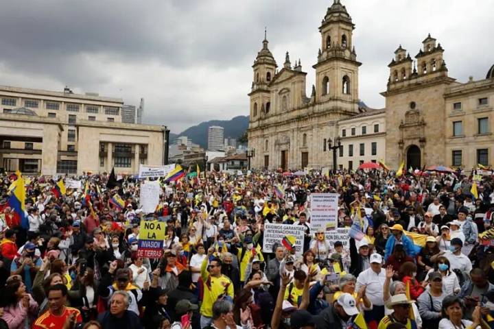 Plaza de Bolívar llena en respaldo a Asamblea Nacional Constituyente