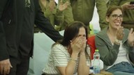 Lágrimas y aplausos: la emoción de las familias de los rehenes israelíes liberados por Hamas