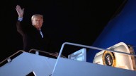Trump inicia su gira por Asia en busca de comerciales y de paz