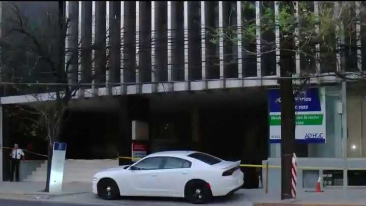 Cirujano de Monterrey Investigado por Muerte de Joven Durante Cirugía Estética se Ampara