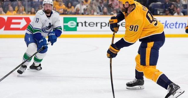 Cole Smith, Juuse Saros lead Predators over Canucks 2