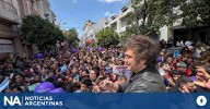 Tras su breve paso por Santiago del Estero, Javier Milei ya está en Tucumán para el acto de campaña