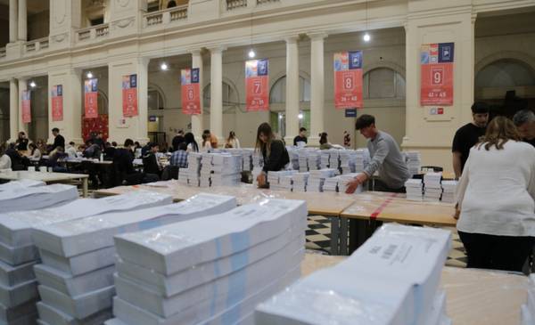"Fácticamente imposible": la Justicia en La Plata rechazó la reimpresión de boletas en la Provincia